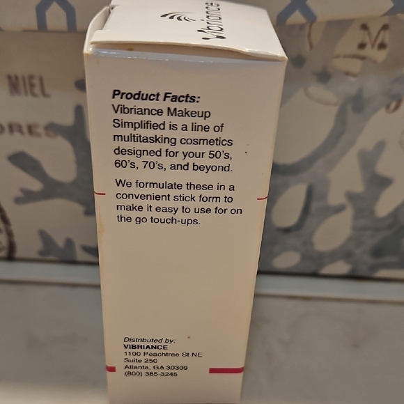 Complexion Stick - Medium - Picture 5 of 7